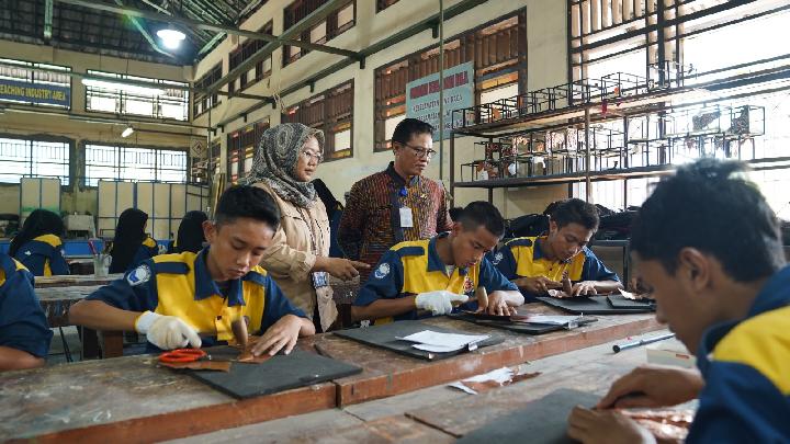 Menyiapkan Generasi Z untuk Dunia Kerja