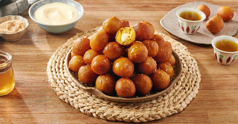 Resep Luqaimat: Kue Khas Qatar yang Renyah di Luar, Lembut di Dalam