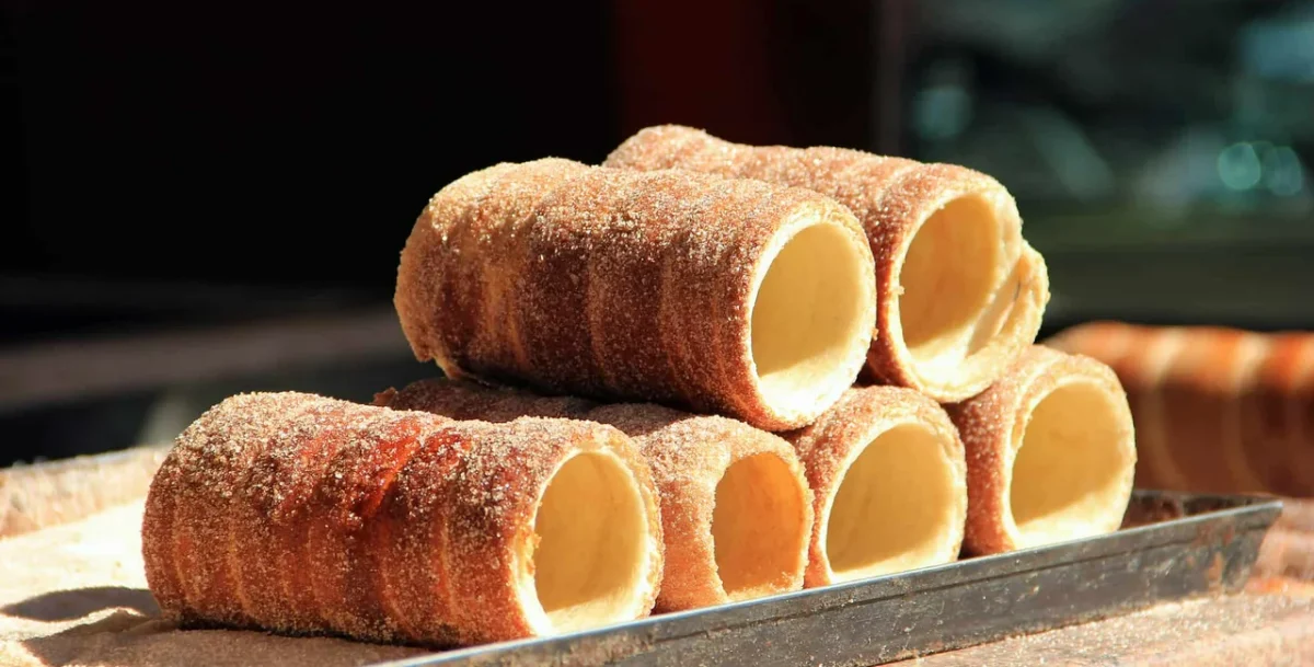 Resep Trdelník: Kue Manis Khas Ceko yang Renyah di Luar, Lembut di Dalam